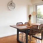 Spacious 120 M Family Nest In Paris 18Th