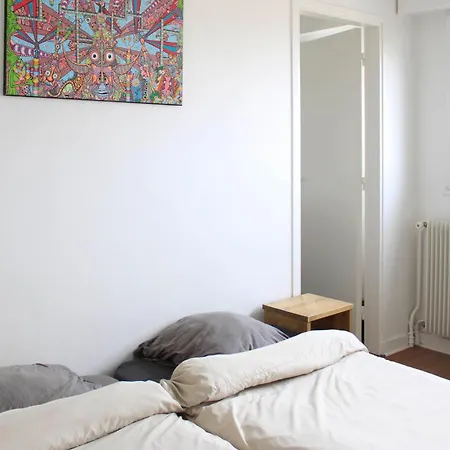 Spacious 120 M Family Nest In 18th Apartment